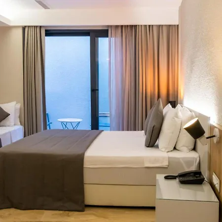 Ariel Alacati 3*